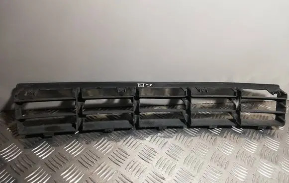 Volkswagen Golf III Front bumper lower grill 1J0853677D