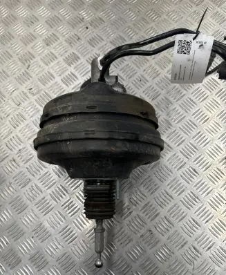 Audi A4 S4 B7 8E 8H Brake booster