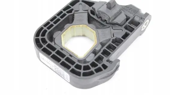 Radiator mount bracket