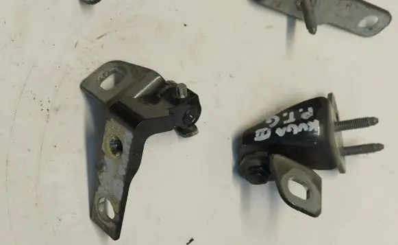 Rear door hinge set