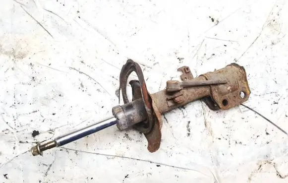 Toyota Avensis T250 Front shock absorber/damper