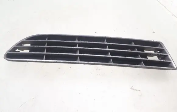 Audi A6 S6 C4 4A Front bumper lower grill 4A0807345J