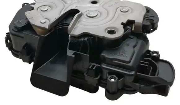 Volkswagen Caddy Sliding door lock 7LA843603AE