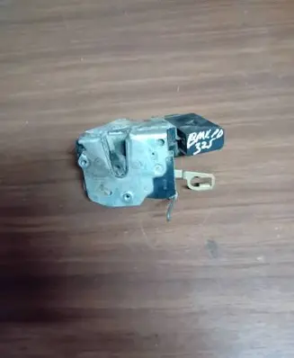 BMW 3 E36 Front door lock 141306