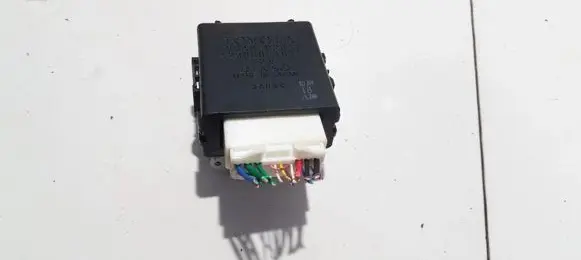 Toyota Auris 150 Window wiper relay 8597012020 85970-12020