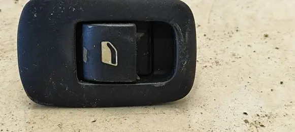 Citroen C4 I Picasso Electric window control switch 96639378ZD 010471046