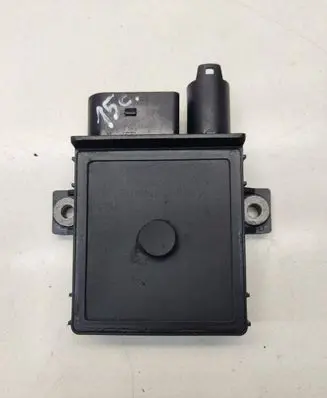 BMW 5 E60 E61 Glow plug pre-heat relay 0522140701 0005365474