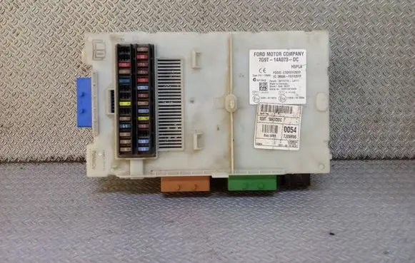 Ford Galaxy Fuse module 7G9T14A073DC