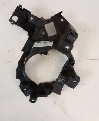 Mazda 6 Headlight/headlamp mounting bracket G46L51694