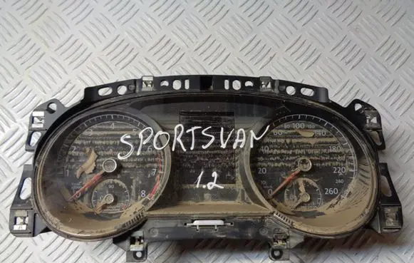 Volkswagen Golf Sportsvan Speedometer (instrument cluster) 517920740B