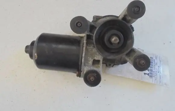 KIA Sephia Front wiper linkage and motor 03541-7100