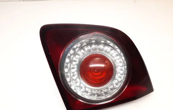 Tailgate rear/tail lights