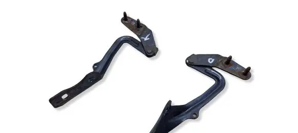 Ford Focus Engine bonnet/hood hinges 