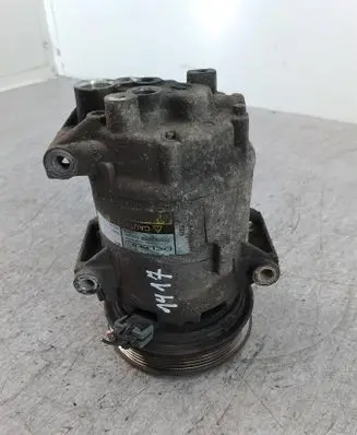 Renault Megane II Air conditioning (A/C) compressor (pump)