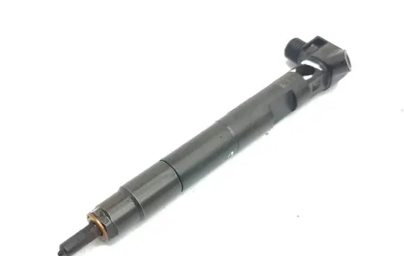 Mercedes-Benz GLK (X204) Fuel injector A6510702887