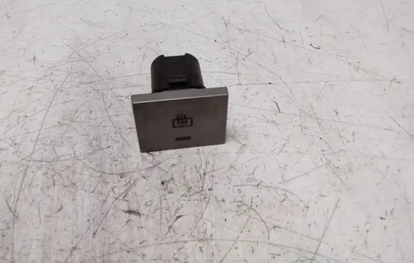 Ford Focus Windscreen/window heater switch 18C621