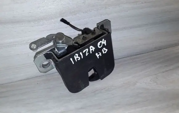 Seat Ibiza III (6L) Tailgate/trunk/boot lock/catch/latch 6L6827505