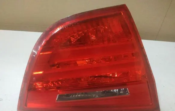 BMW 3 E90 E91 Tailgate rear/tail lights