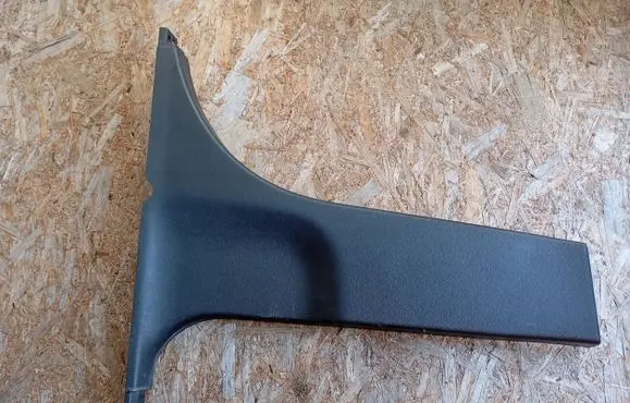 (B) pillar trim (bottom)