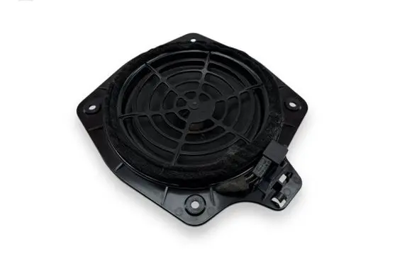 Audi A3 S3 8P Front door speaker 8H0035411B