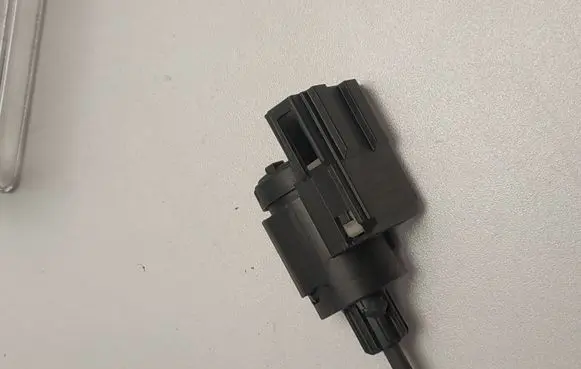 Volkswagen Touran I Brake pedal sensor switch 3B0945511C