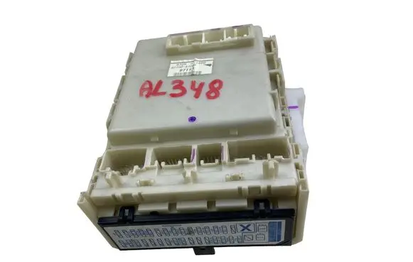 Toyota Prius (XW20) Fuse box set 8273047290