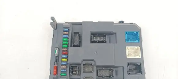 Citroen DS3 Comfort/convenience module 9666952280 BSIEV-X04-00 21433278