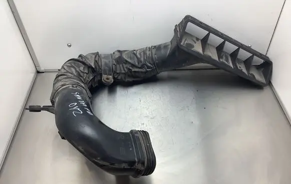 Hyundai Santa Fe Air intake duct part 282122B100