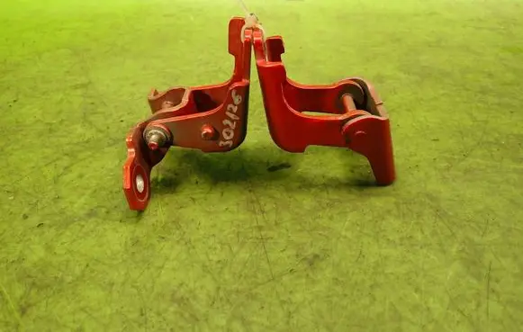 Renault Clio IV Rear door hinge set