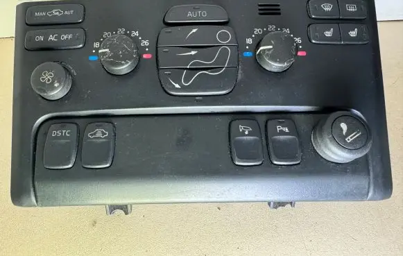 Volvo XC90 Climate control unit 8682734 03W48E M848250