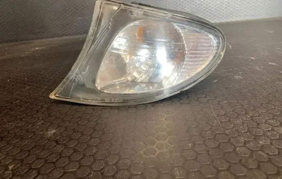 BMW 3 E46 Front indicator light 185918 180164BASE 180164LENR