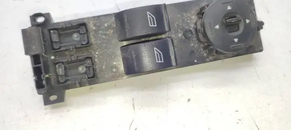 Ford Focus Quarter vent window switch 7M5T14529FB