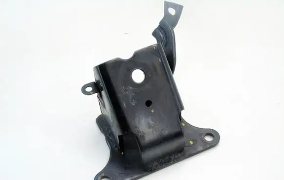 Hyundai H-1, Starex, Satellite Engine mounting bracket