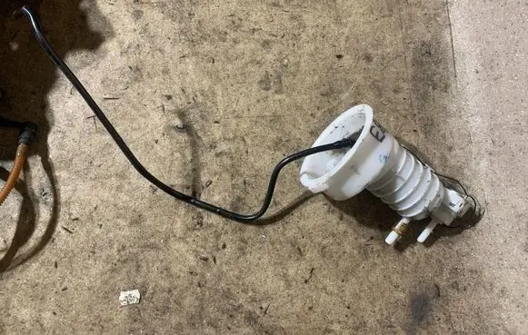 BMW Z4 E89 In-tank fuel pump 25359150