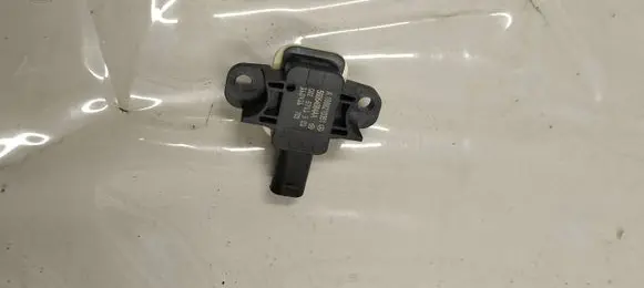 Mercedes-Benz CLA C117 X117 W117 Airbag deployment crash/impact sensor A1668210351