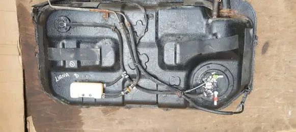 Suzuki Liana Fuel tank 