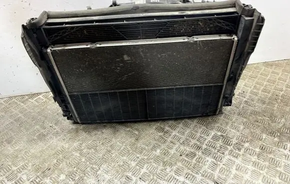 Mercedes-Benz E AMG W213 Radiator set A0999062901 A0995005403