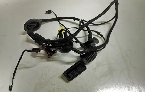Audi A5 8T 8F Front door wiring loom 8T1971030Q