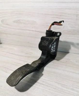 Mercedes-Benz Sprinter W906 Accelerator throttle pedal 0280755023 A9063000404 ZGS009Q012