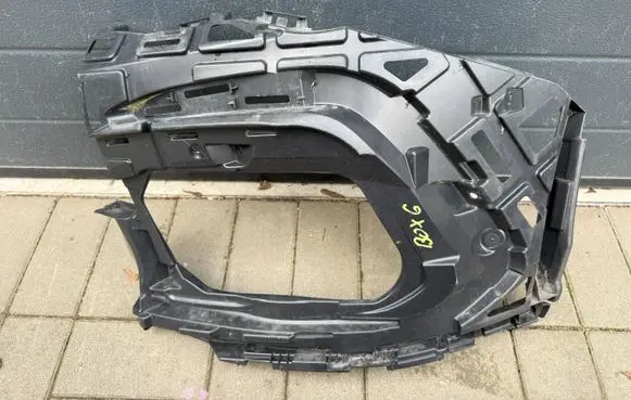 Volkswagen Golf VIII Front bumper mounting bracket 5H0807723