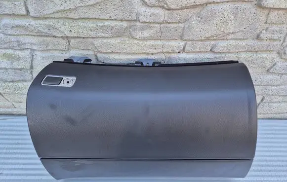 Mercedes-Benz S W221 Glove box