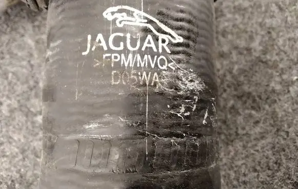 Jaguar XF X250 Intercooler hose/pipe D05WA