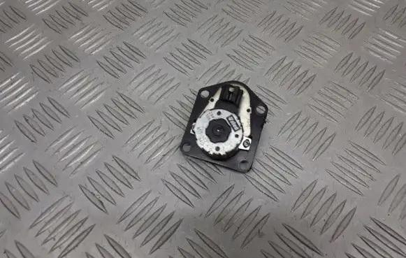 Peugeot 607 Central body control module 657102JD