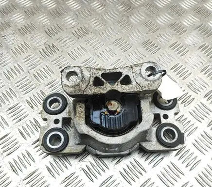 Land Rover Discovery Sport Engine mount bracket EJ327M121AD