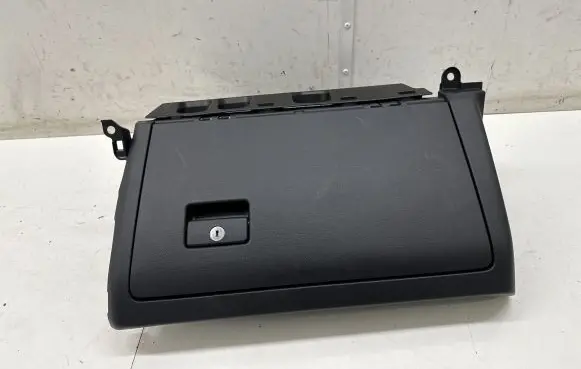 Toyota RAV 4 (XA50) Glove box 5555042210 5560742090