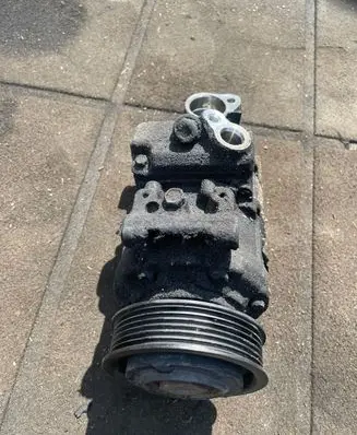 Audi A4 S4 B8 8K Air conditioning (A/C) compressor (pump)