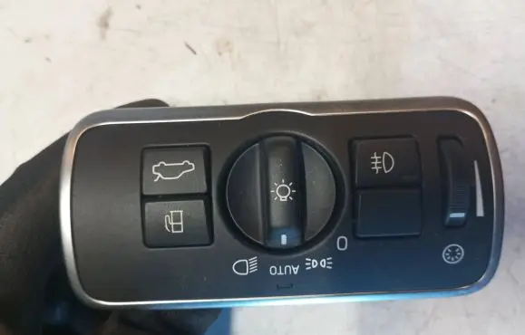 Volvo V60 Light switch 30739448 10096701 0922B