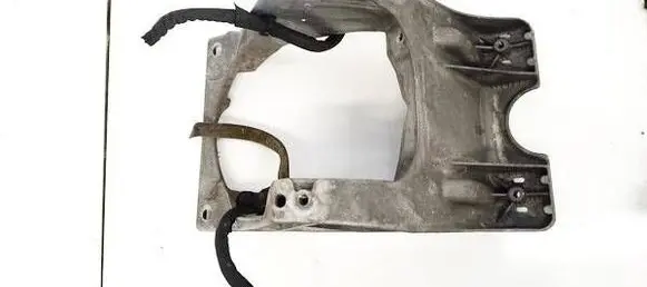 Volvo C30 Engine mounting bracket 9491934