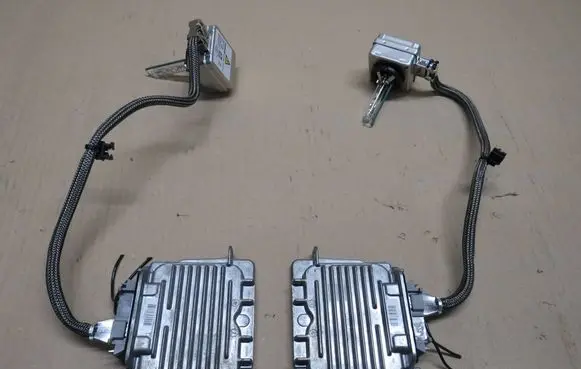 Ford Kuga II Xenon control unit/module 89089352 79868068
