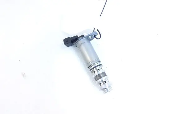 BMW X5 E70 Camshaft vanos timing valve 7561265